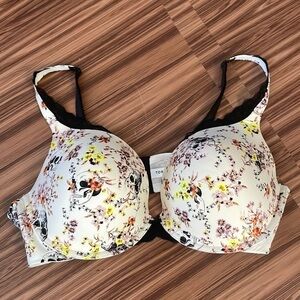 TORRID Curve NWOT Skull Bra Size 40DD